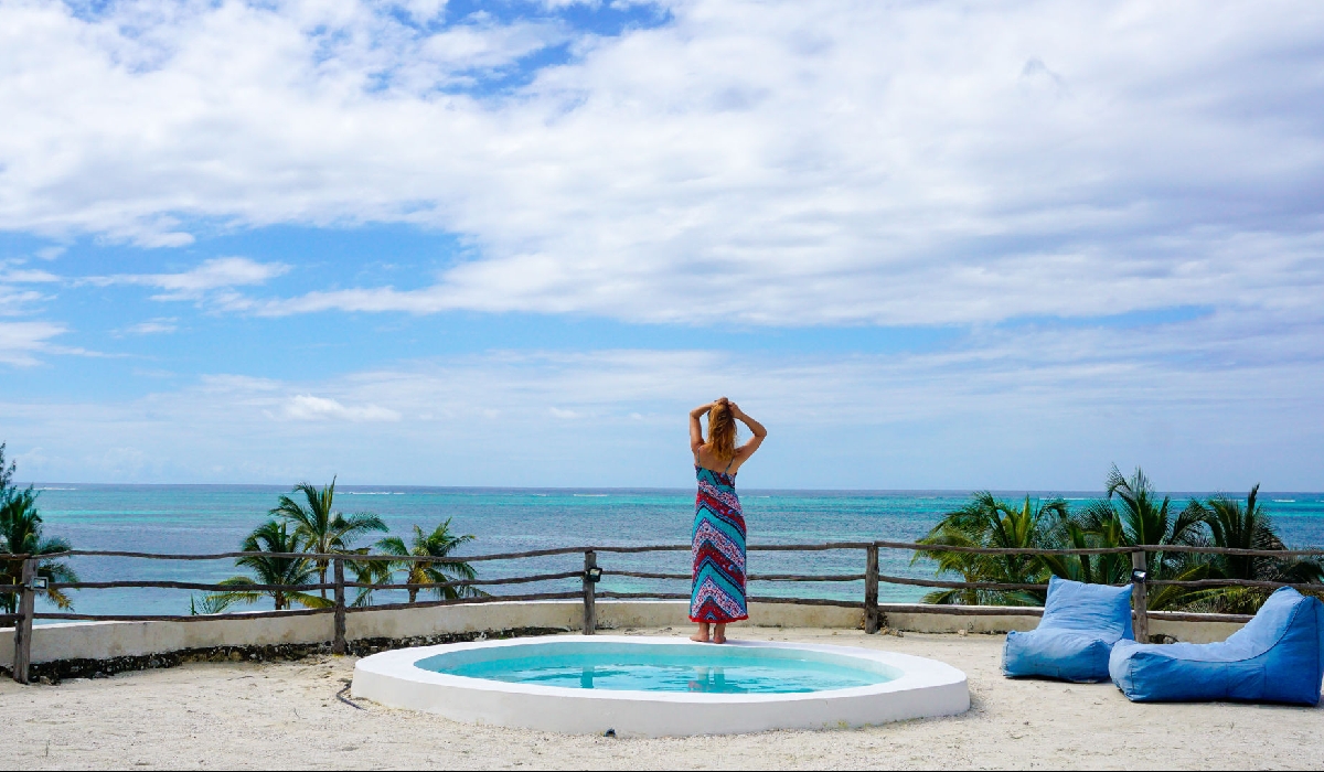 Plunge pool privative de la villa sea front au Zanbluu, Zanzibar