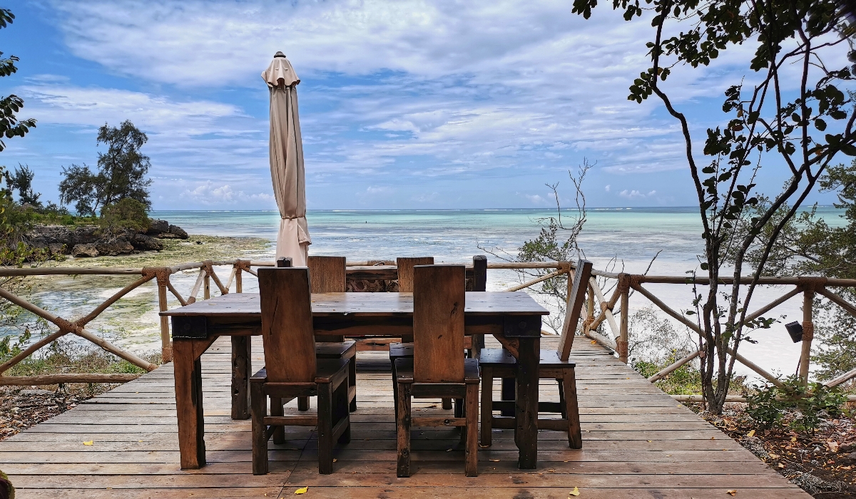 Cuisine raffinée et table avec vue - hotel The Island, Zanzibar