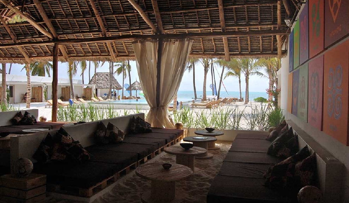 Espace lounge cosy et coloré de l'hôtel The Loop à Zanzibar