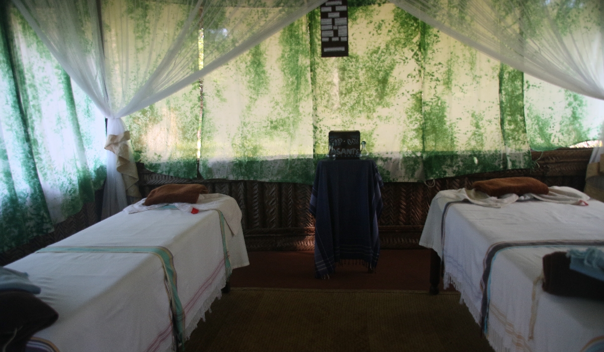 Moment de détente à deux, massage à Zanzibar