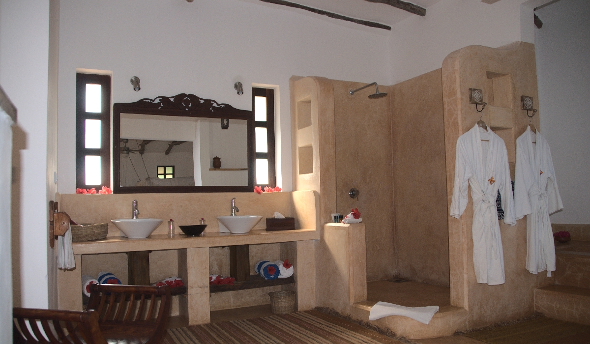 Salle de bain tout confort du Kasha Boutique Hotel, Zanzibar